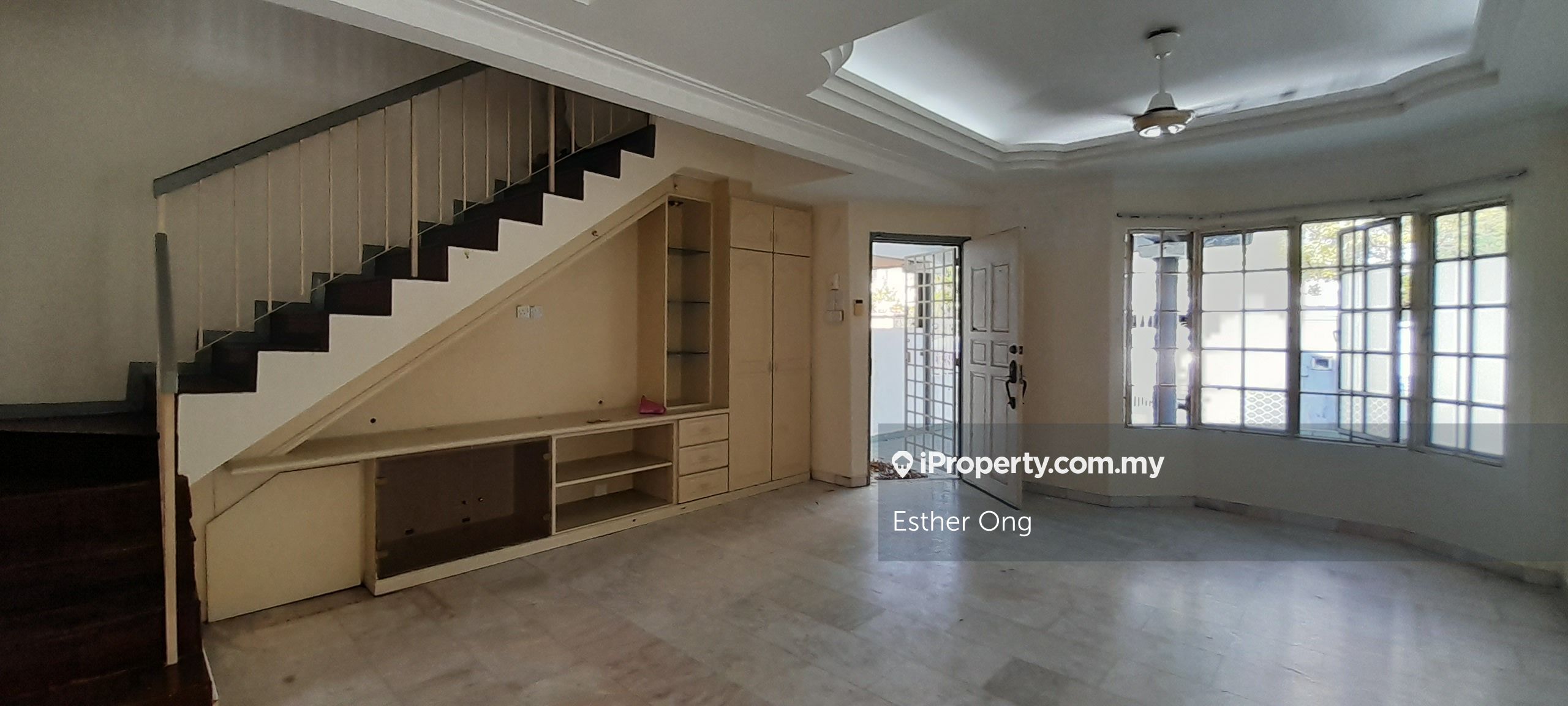 USJ 1 Double Storey Terrace House with Land 36x75, USJ Corner lot 2sty