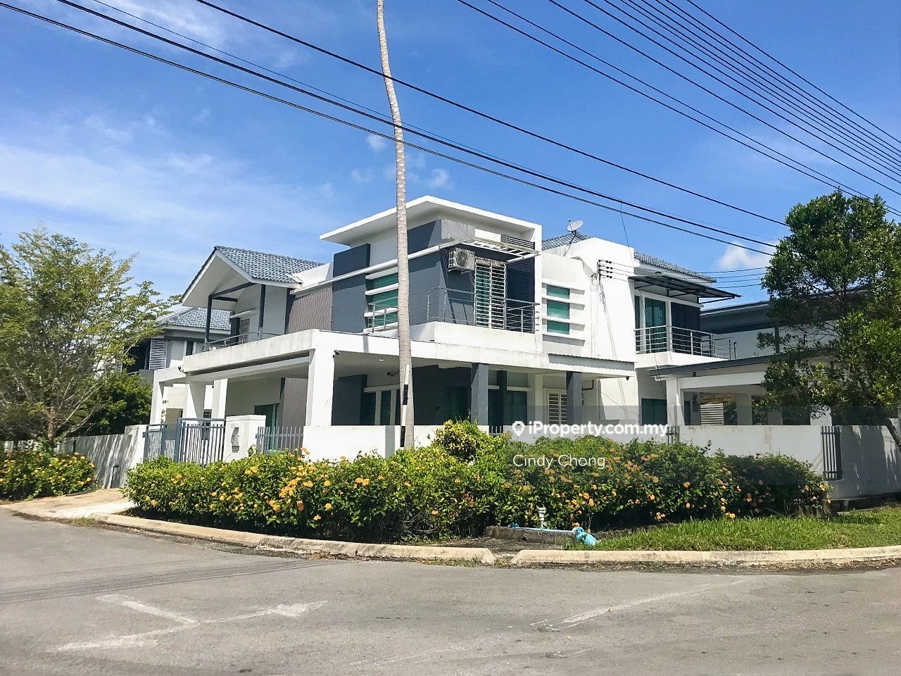 Miri Semidetached House 4 bedrooms for sale