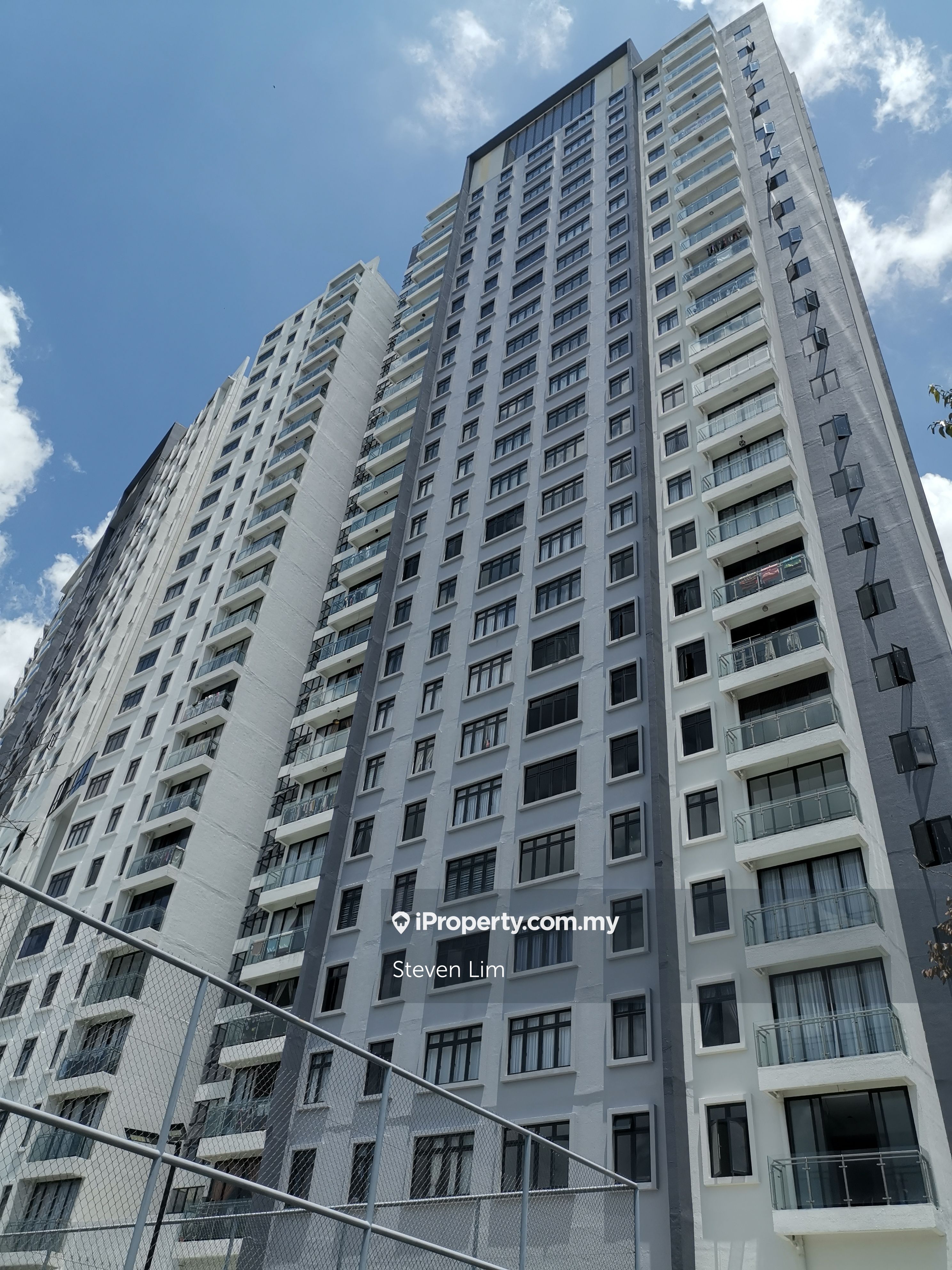 Zenopy Residences Serviced Residence 3 bedrooms for rent in Seri ...