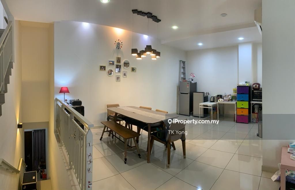 Bandar 16 Sierra, Puchong Intermediate Townhouse 3+1 bedrooms for sale ...