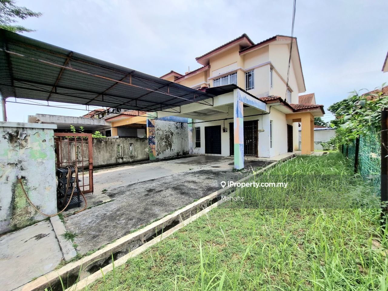 SRI PRISTANA 2 SAUJANA UTAMA SUNGAI BULOH , Sungai Buloh Intermediate 2sty Terrace/Link House 4