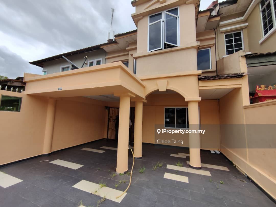 Bandar Putra, Kulai Intermediate 2-sty Terrace/Link House 4 Bedrooms ...