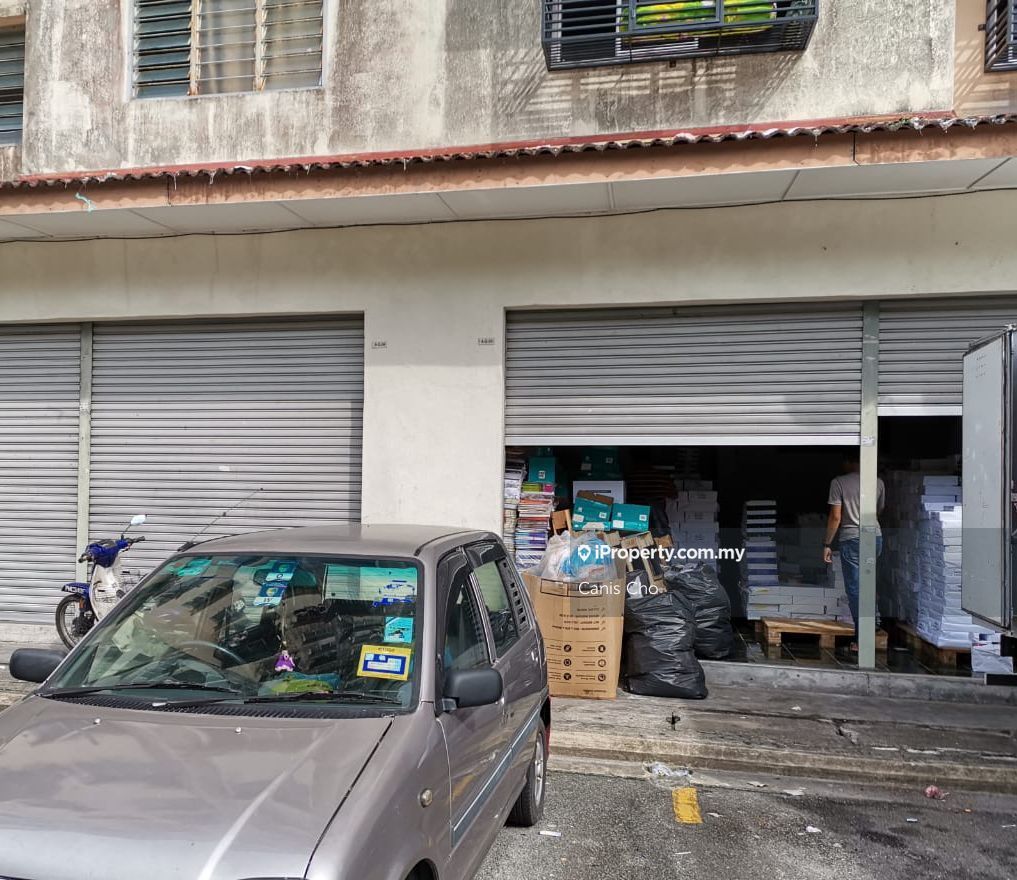 Taman Selayang Mulia Ground floor Shoplot Block A, Selayang Shop for
