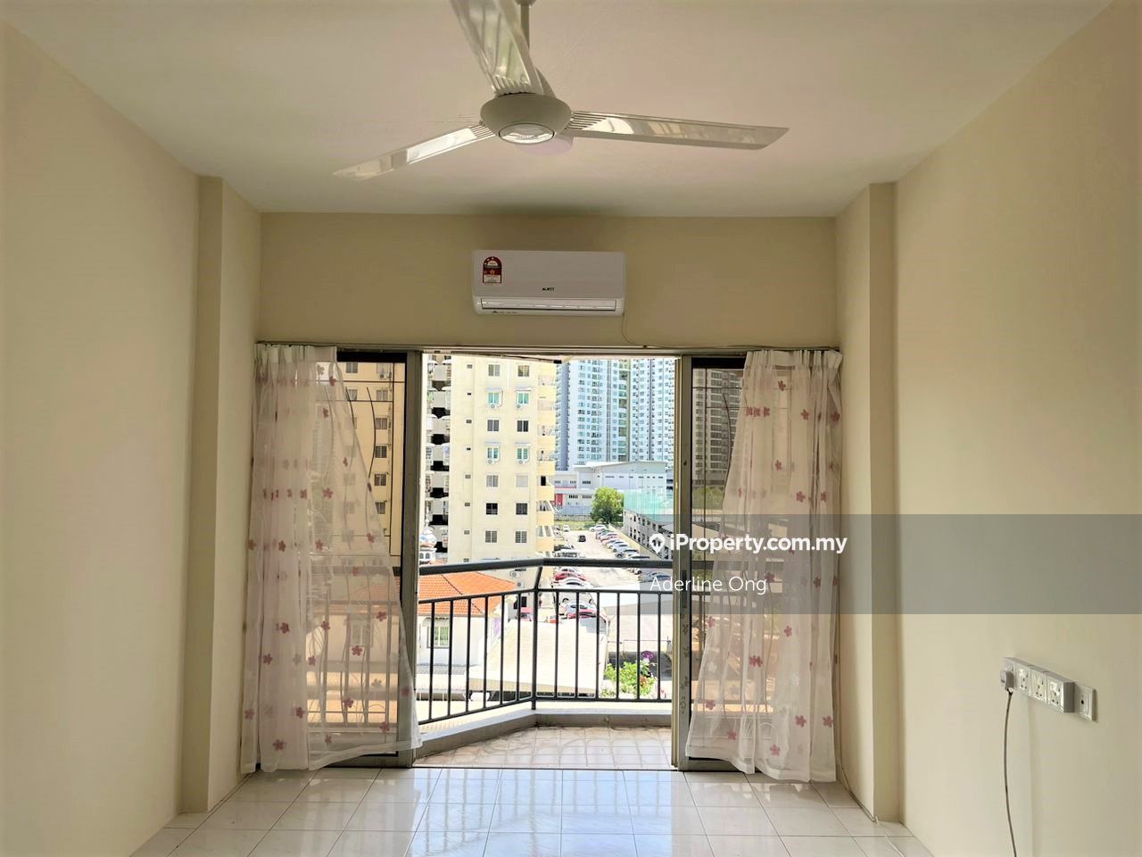 Villa Emas Condominium 3 bedrooms for rent in Bayan Lepas, Penang