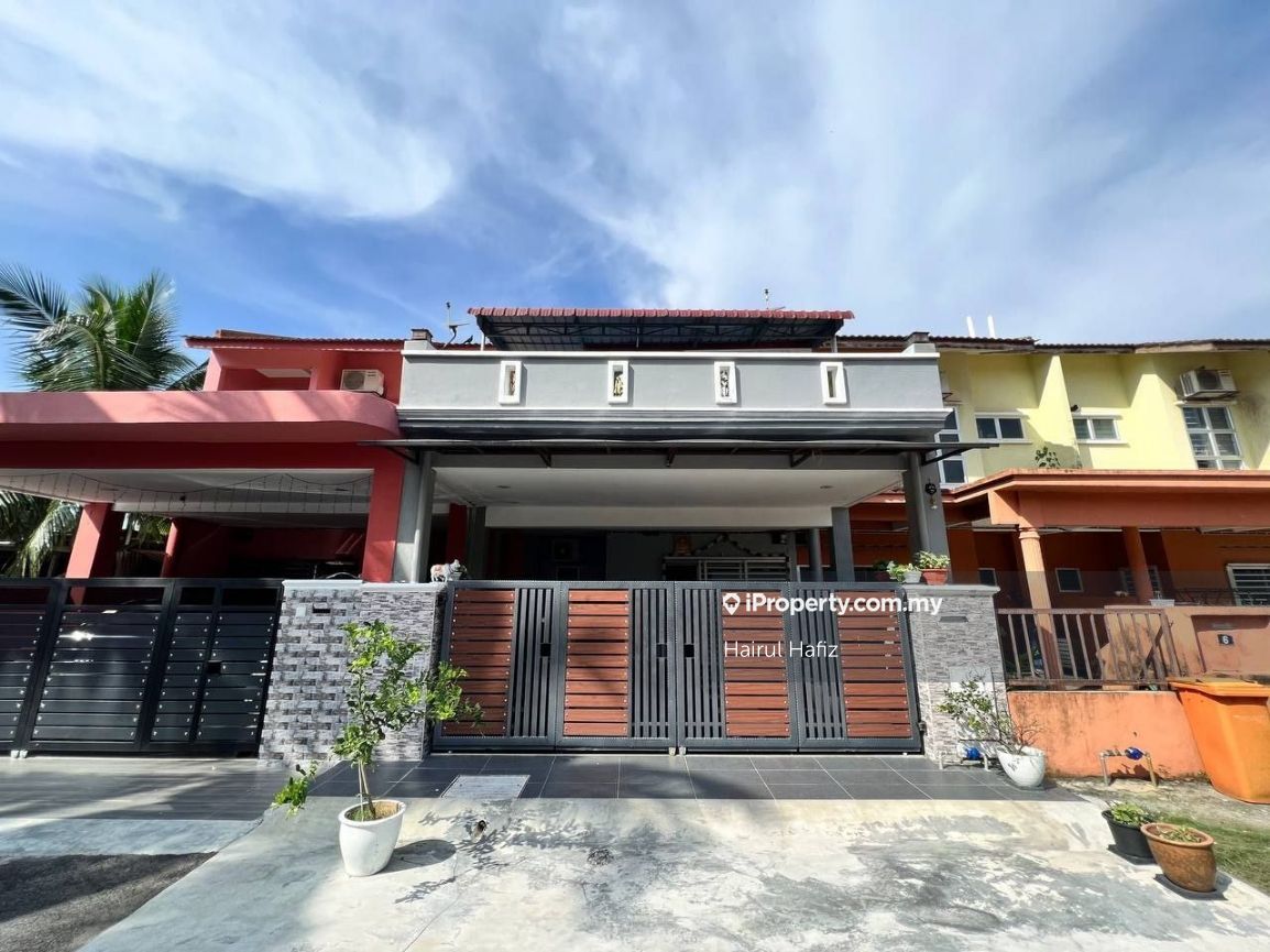 Taman Bahagia, Banting 2sty Terrace/Link House 4 bedrooms for sale
