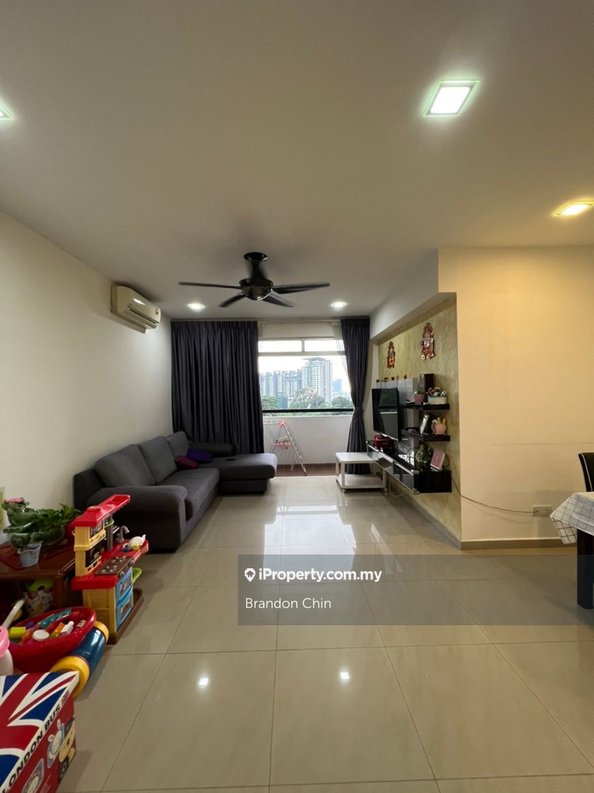 Penaga Taman Raintree Intermediate Condominium 3 bedrooms for sale in Batu Caves, Selangor