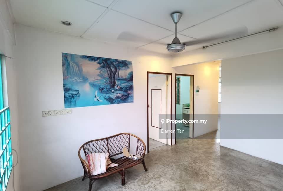 Flat Temenggong, Kulai