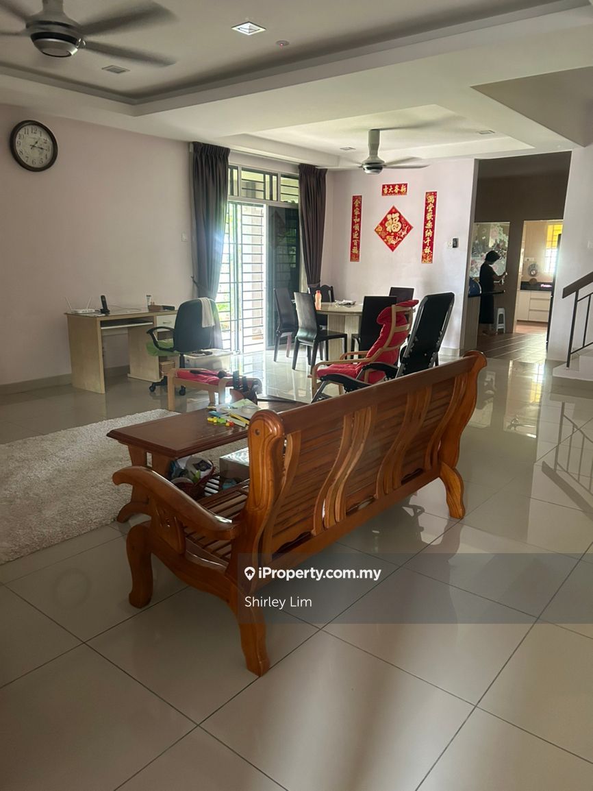 Puchong Utama, Puchong Corner lot 2-sty Terrace/Link House 4 bedrooms ...