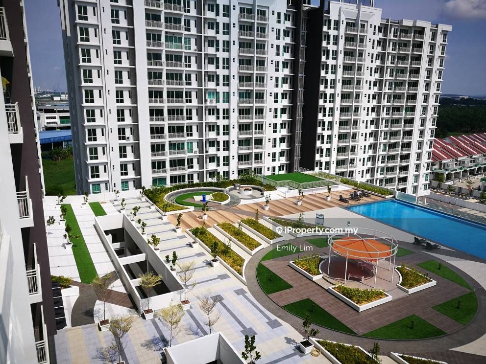Royale Infinity, Simpang Ampat