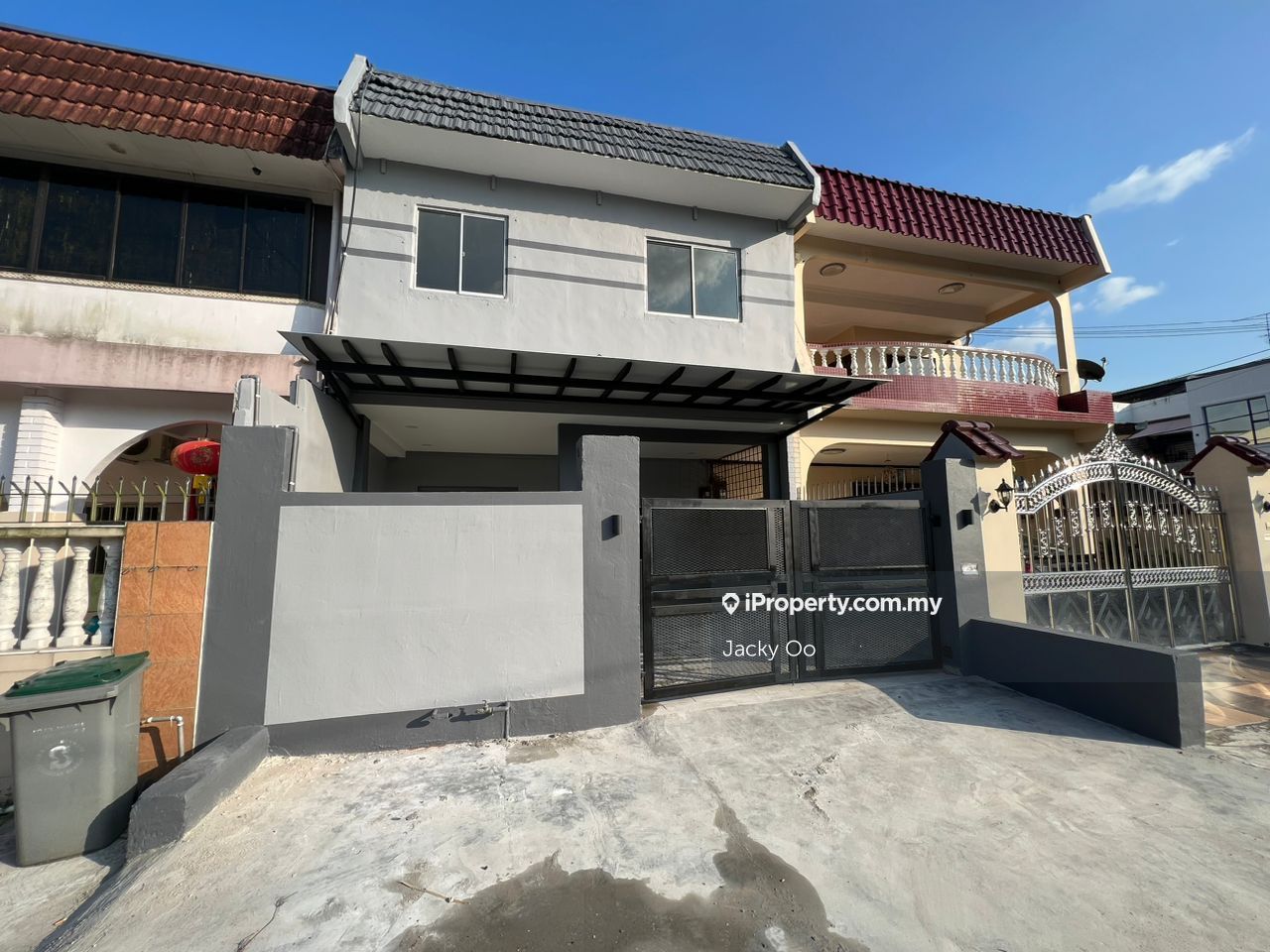 Taman jaya, Skudai Intermediate 2sty Terrace/Link House 5 bedrooms for