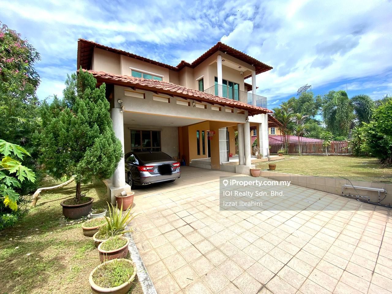 Putra Hill Residency, Kajang Bungalow 7 bedrooms for sale
