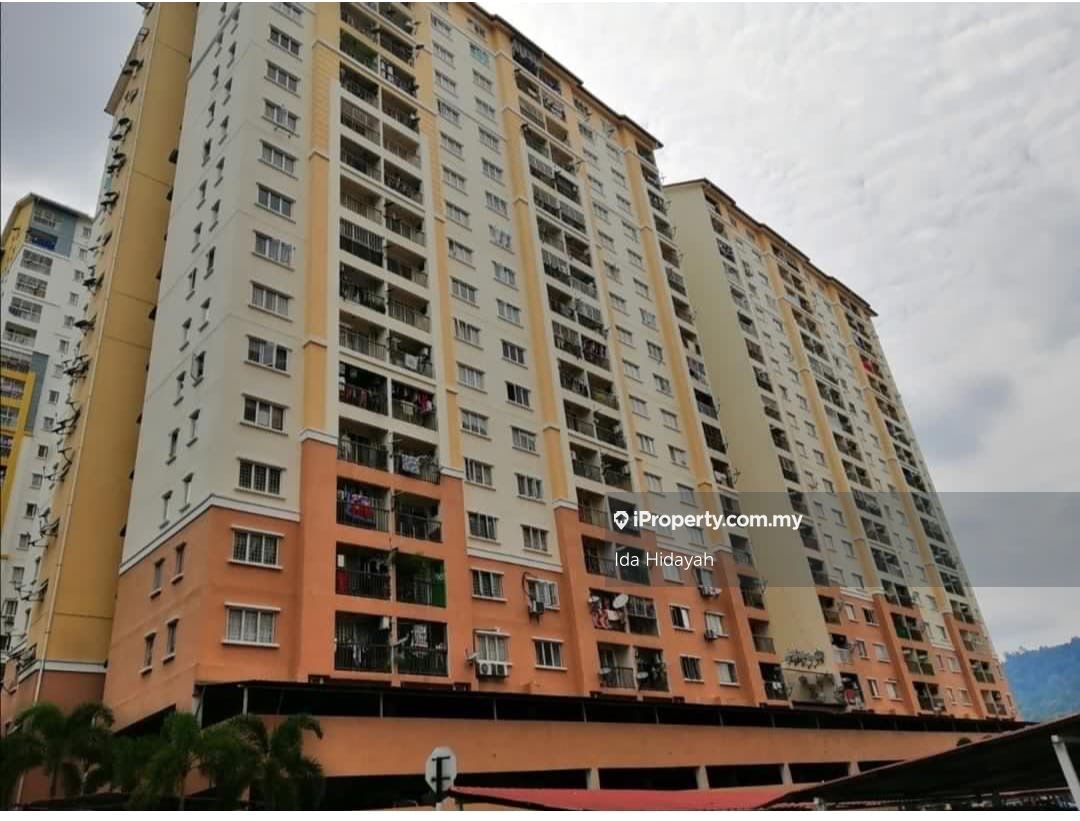 Lakeview Apartments Apartment 3 bedrooms for sale in Selayang, Selangor