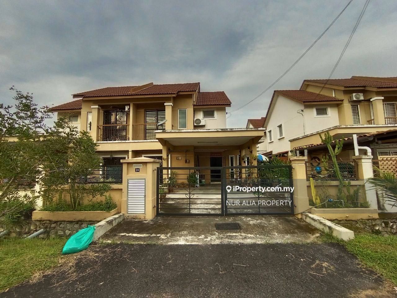 Fully Renovated Semi-d Cluster Aman Alam Suria, Bandar Puncak Alam For 