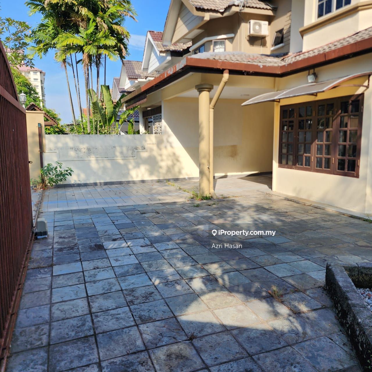 Seksyen 7, Shah Alam Corner lot 2sty Terrace/Link House 4 bedrooms for