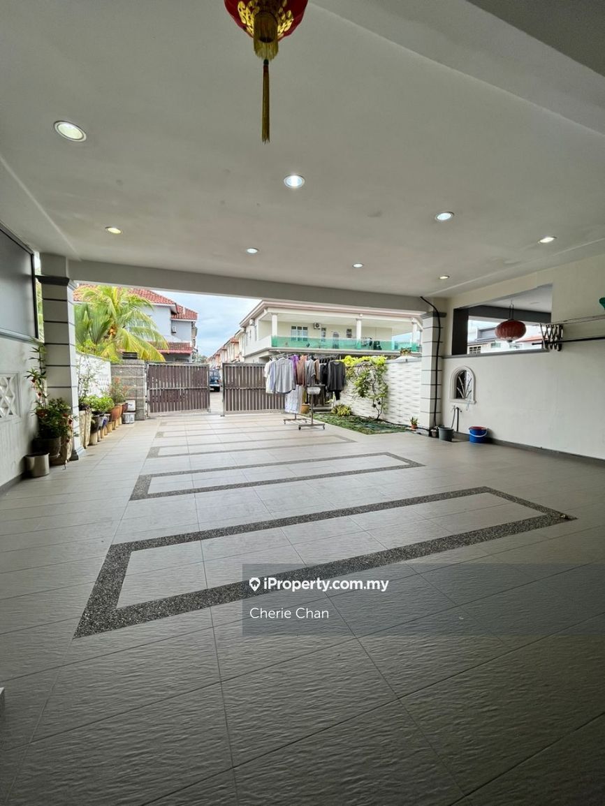 Taman Gaya, Ulu Tiram, Johor Bahru 2sty Terrace/Link House 4 bedrooms