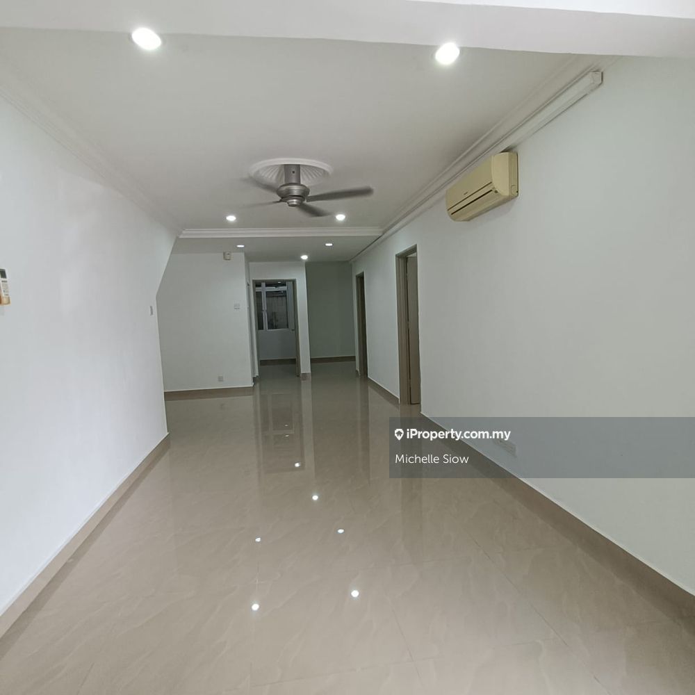 Taman lagenda mas,cheras batu 9,, Cheras Townhouse 3 bedrooms for rent ...