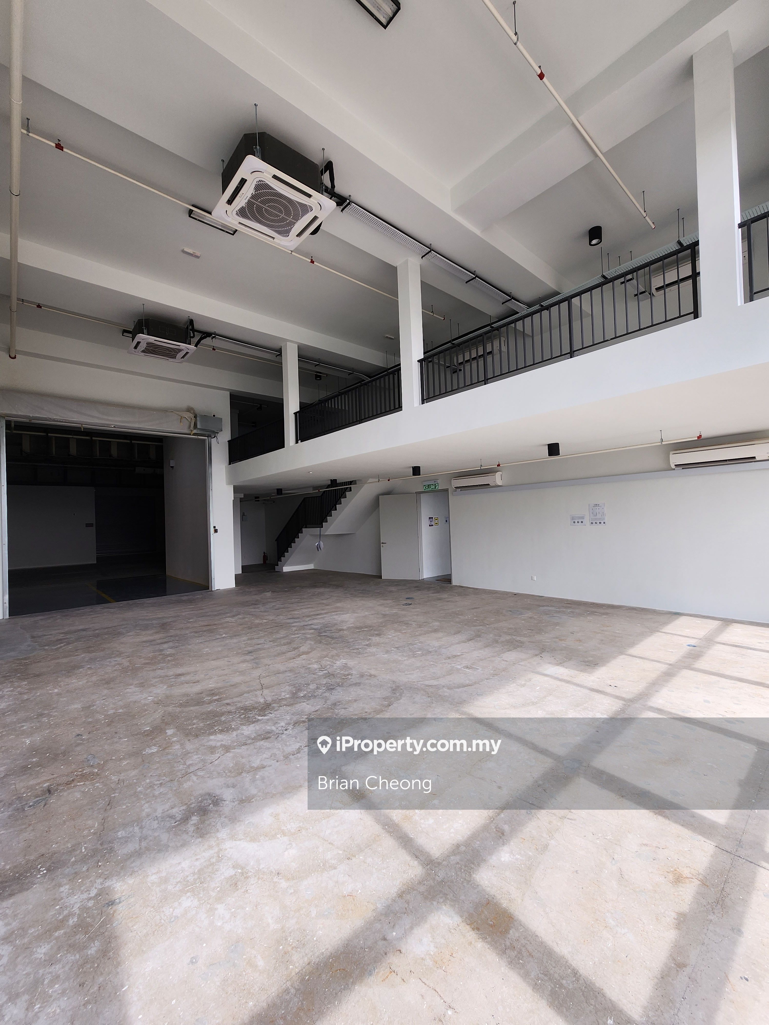 Kota Damansara Em Hub Warehouse / Office for Sale , petaling jaya, Kota