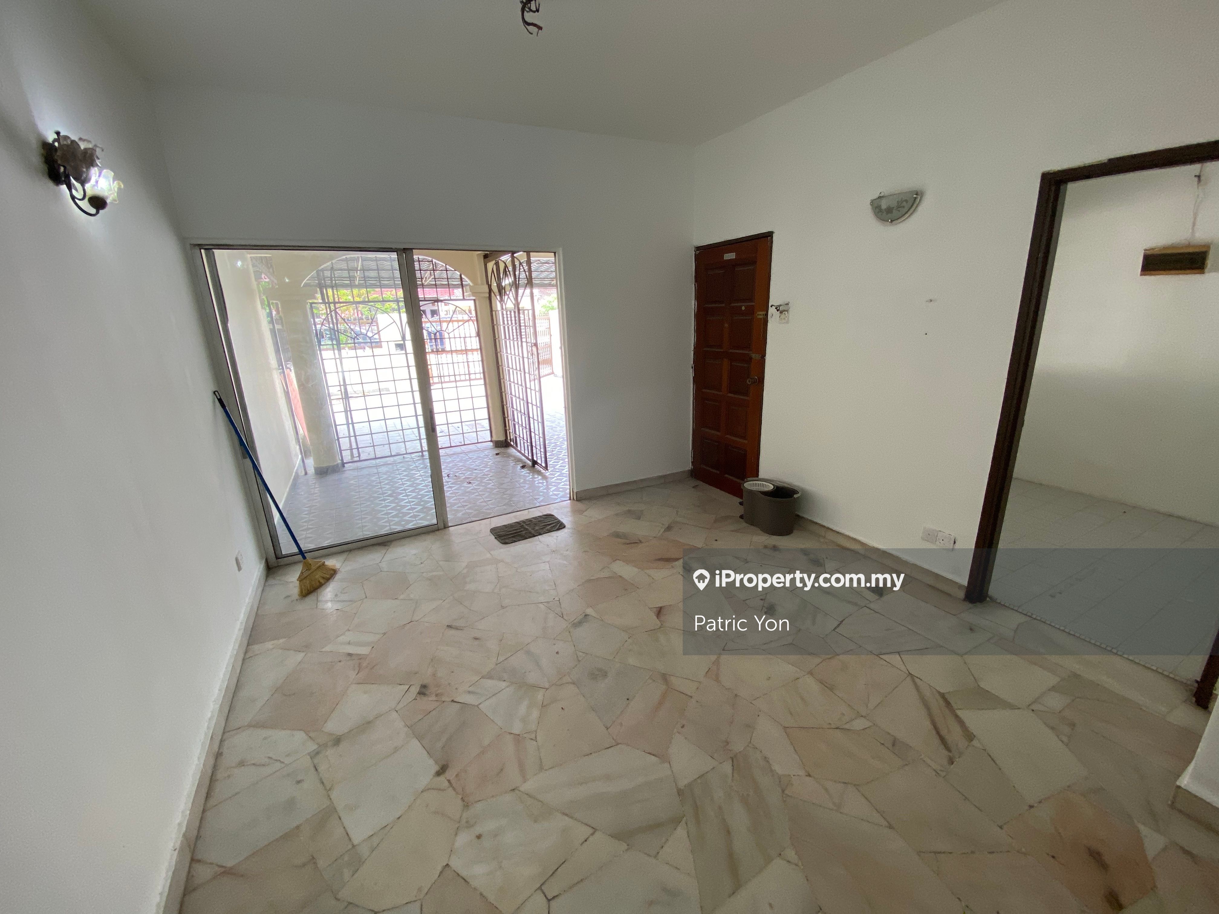Selayang 2sty Terrace/Link House 5 bedrooms for sale