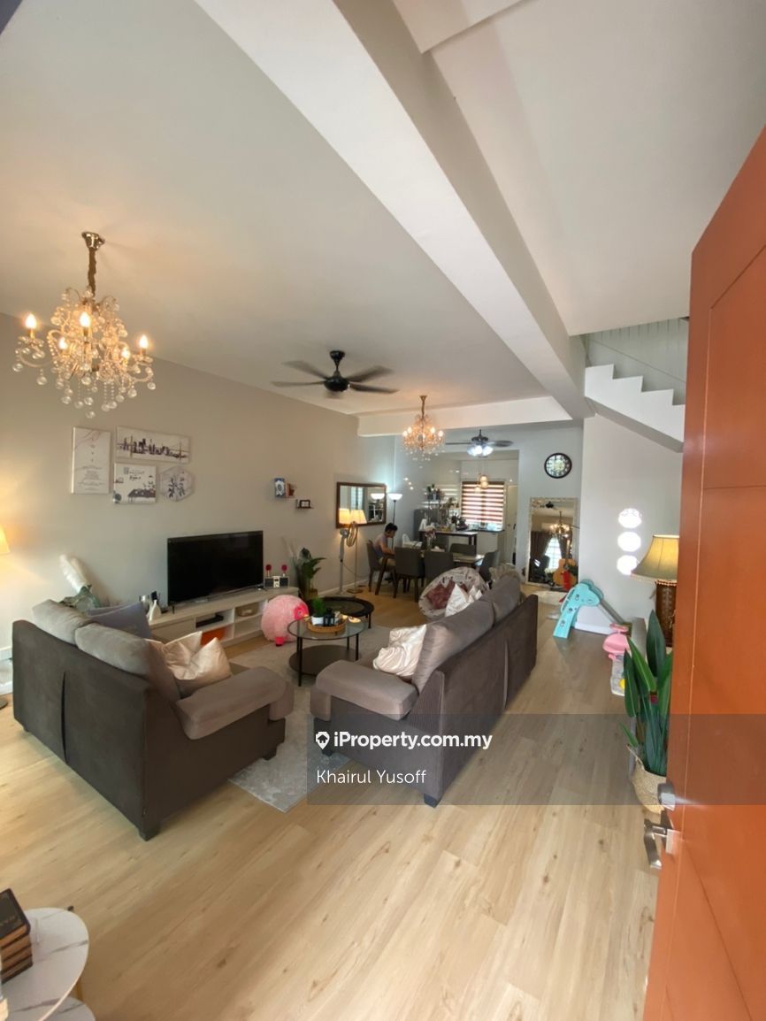 Taman Anggerik Permai 1 Seksyen 29, Shah Alam 2sty Terrace/Link House