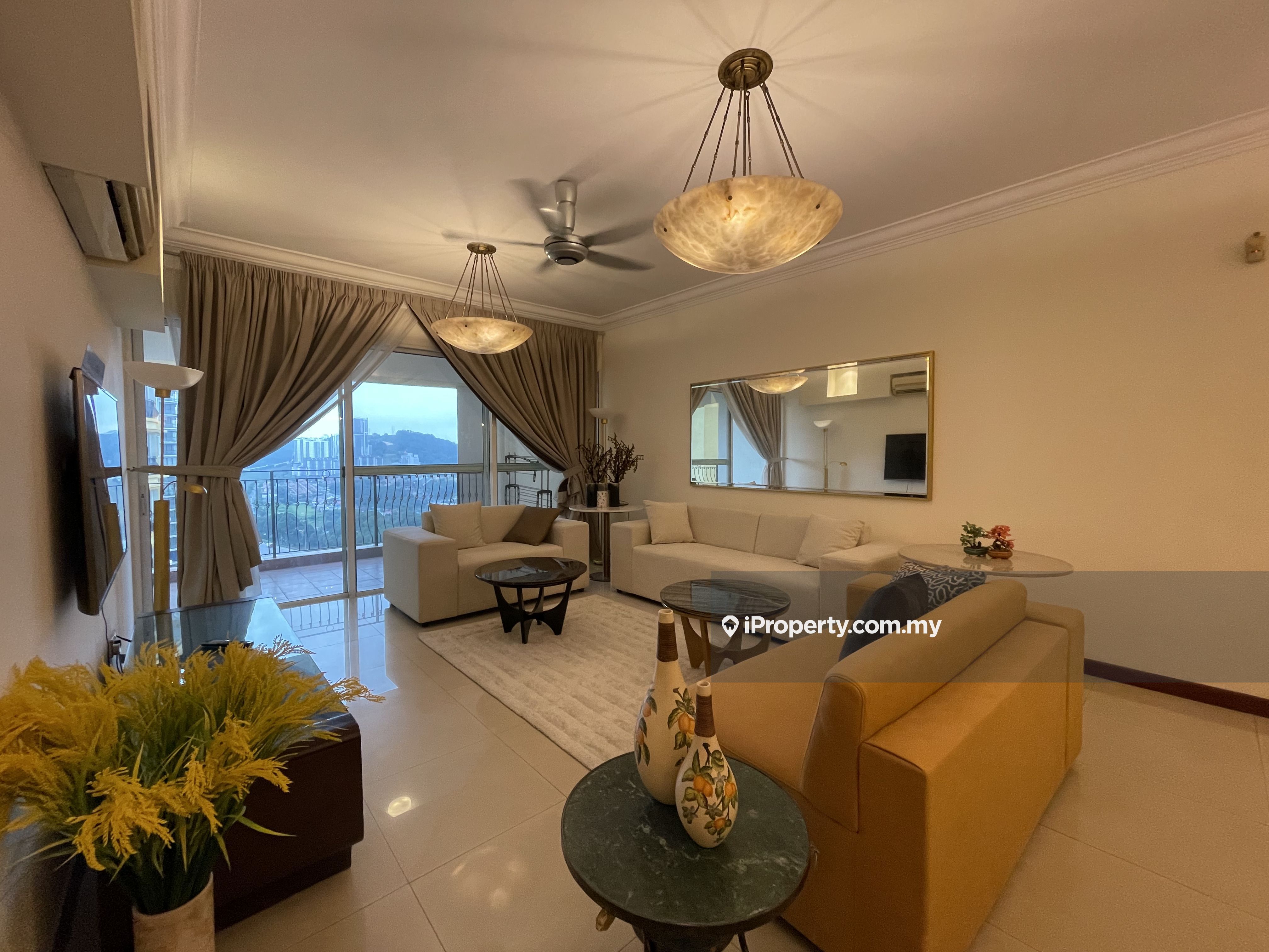 La Grande Kiara Corner lot Condominium 3+1 bilik tidur untuk disewa di