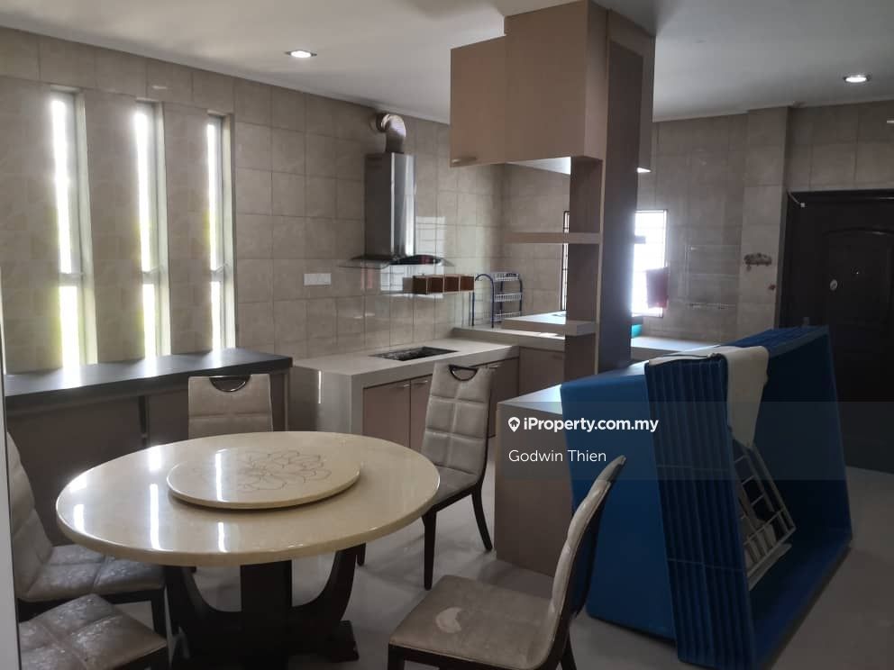 Riveria, Kota Samarahan for rent - RM2200 | iProperty Malaysia