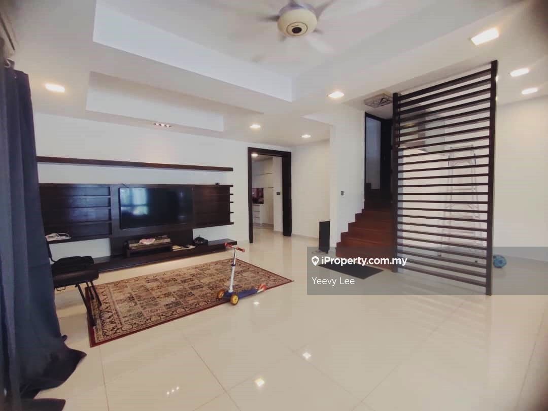 Taman Paramount Taman Sea , Petaling Jaya End lot 2sty Terrace/Link