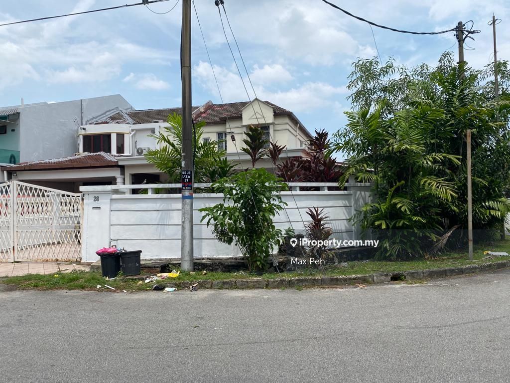 usj 1 corner house, USJ Corner lot 2sty Terrace/Link House 8 bedrooms