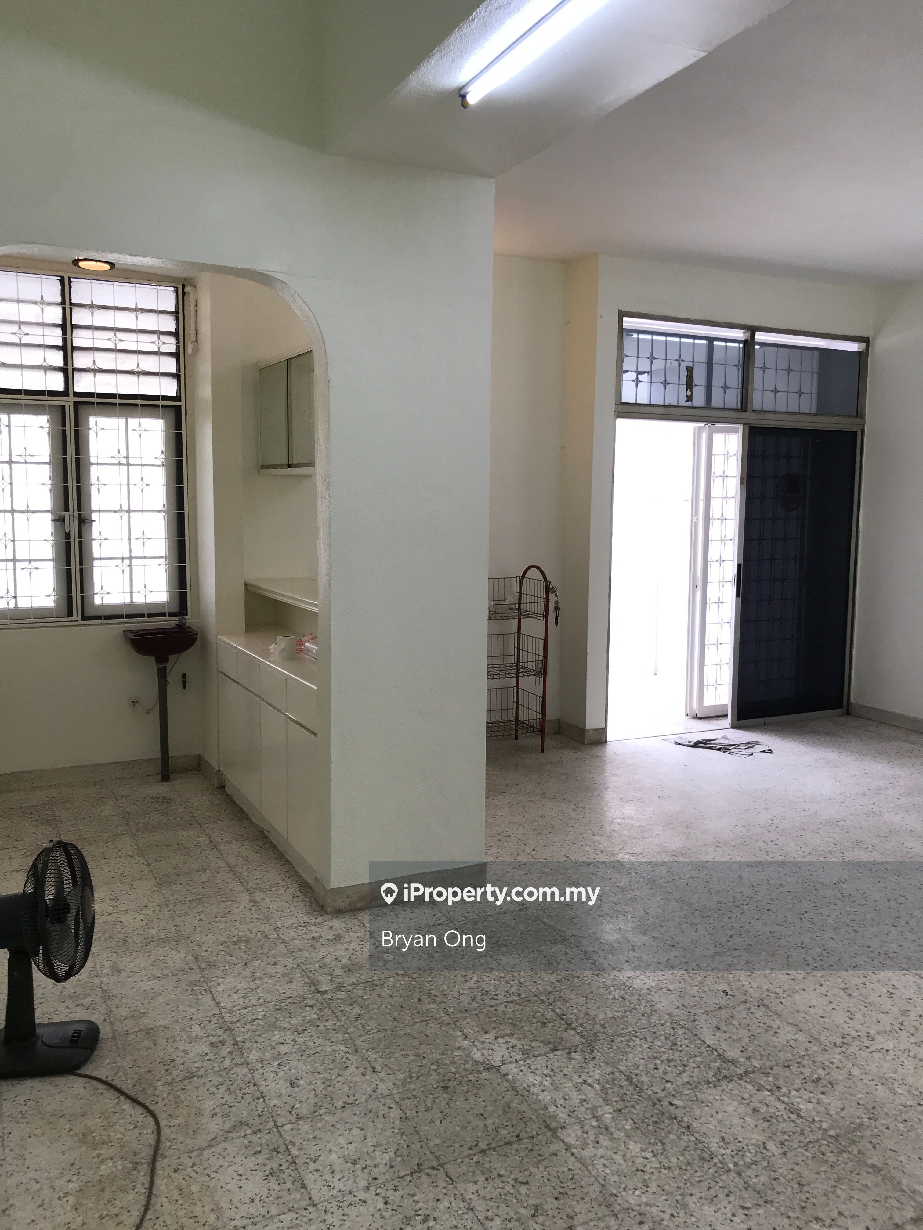 Taman Inderawasih, Perai 2-sty Terrace/Link House 4 bedrooms for rent ...