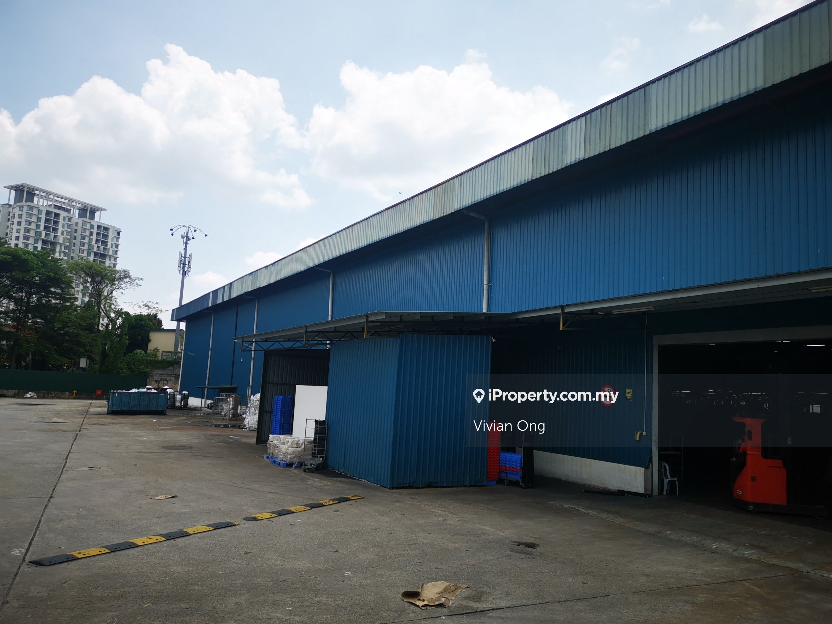 Light Industrial usage , 6 acres, Puchong Utama, Puchong Utama, Puchong for sale RM92700000