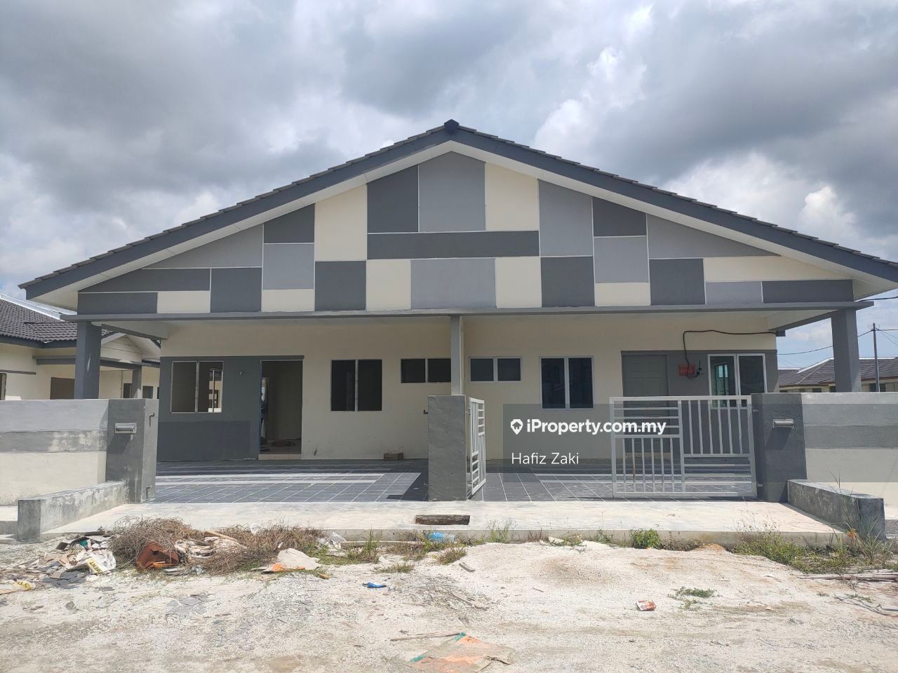 SITIAWAN MANJUNG PERAK, Sitiawan