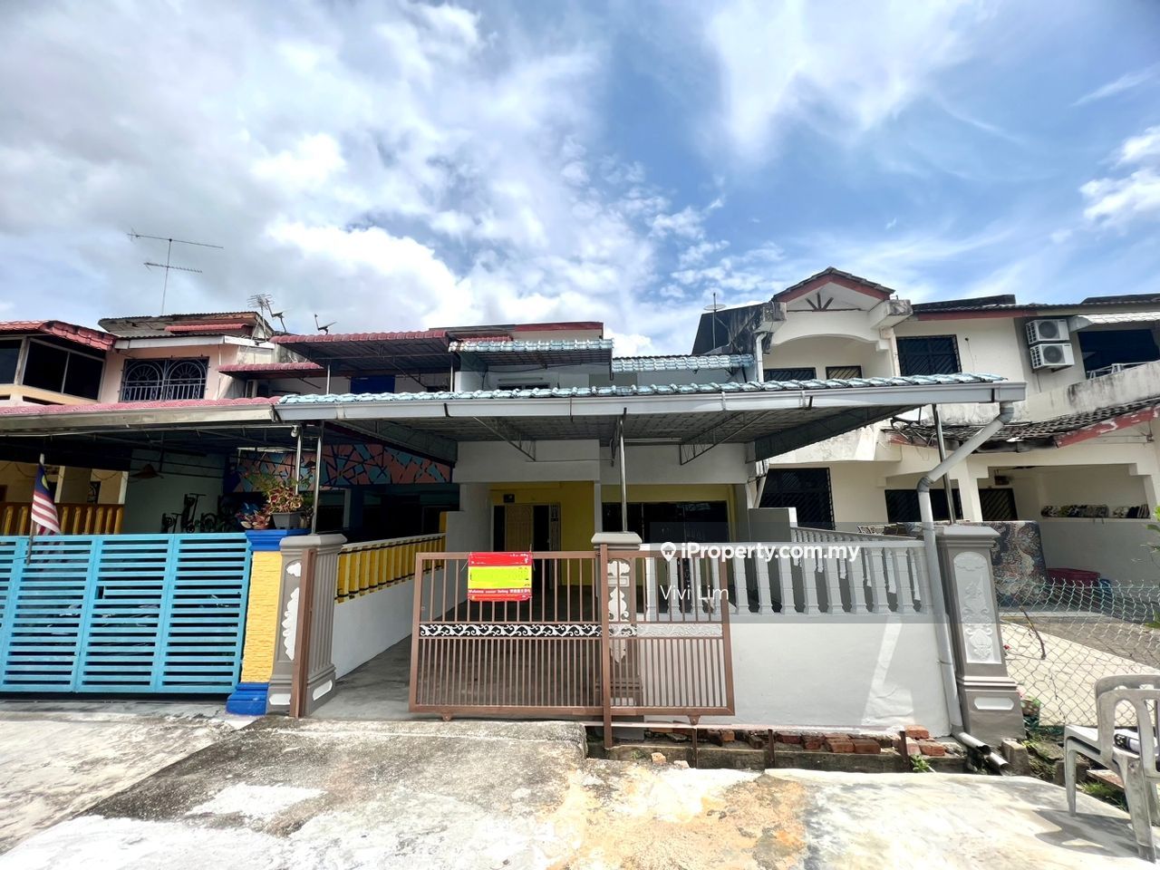Kluang Taman Berlian Biru(Renovated House for Rent, Kluang for rent