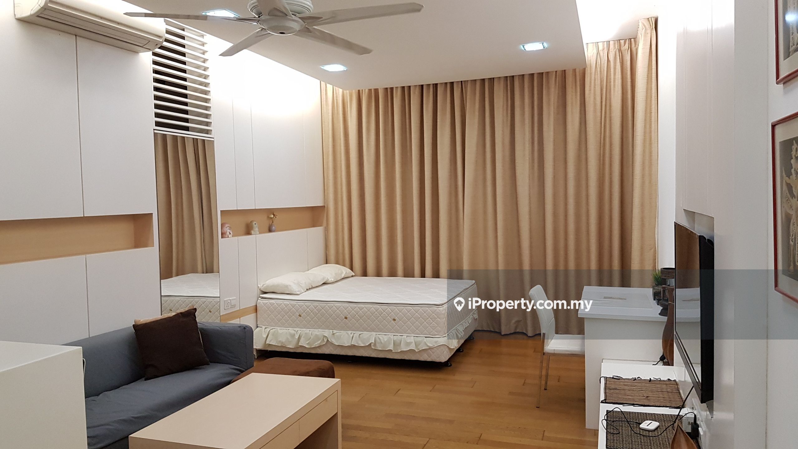 Regalia Residence, Jalan Sultan Ismail