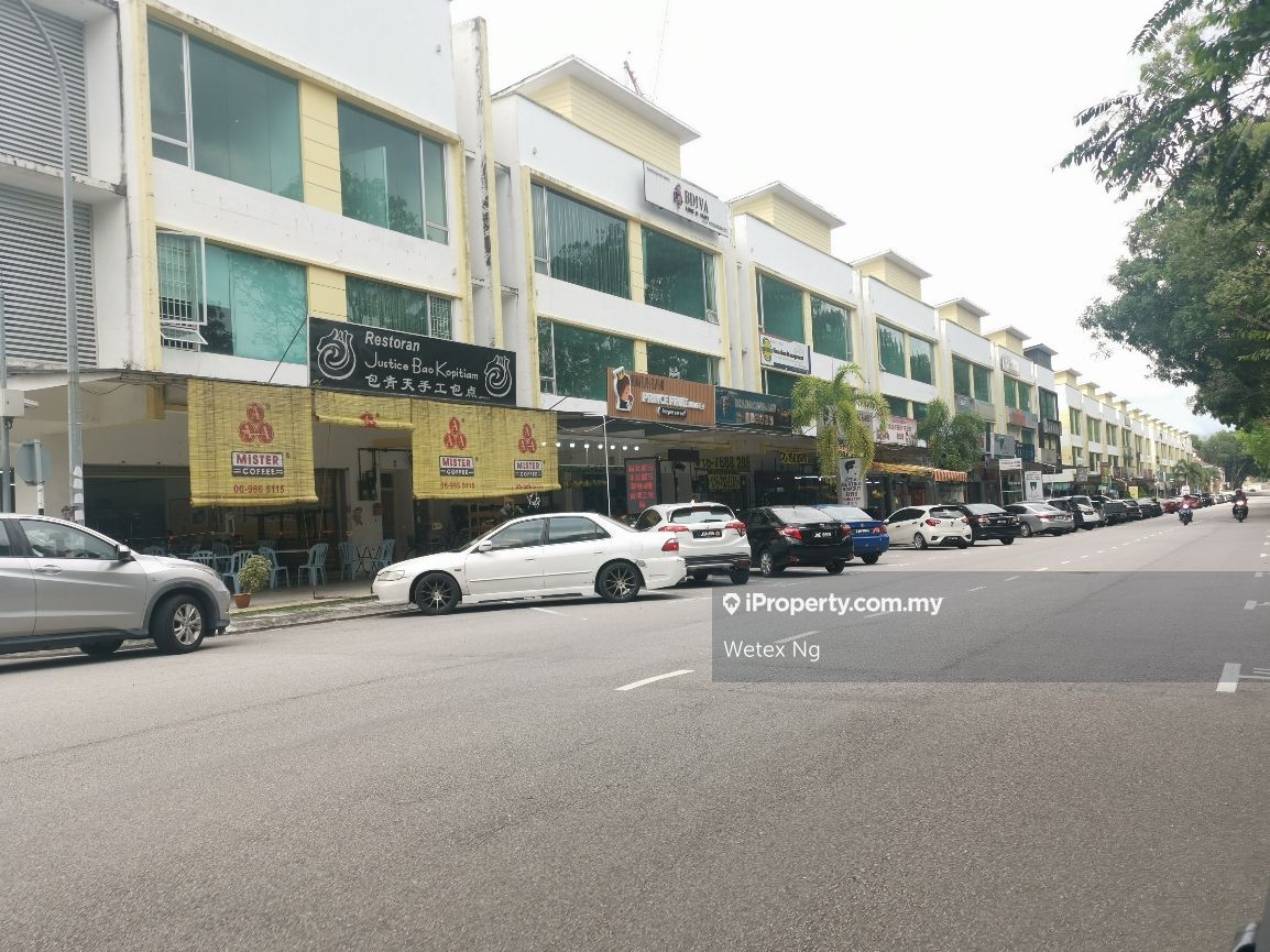 Staff Hostel, Taman Pelangi Indah, Taman Pelangi Indah, Ulu Tiram for