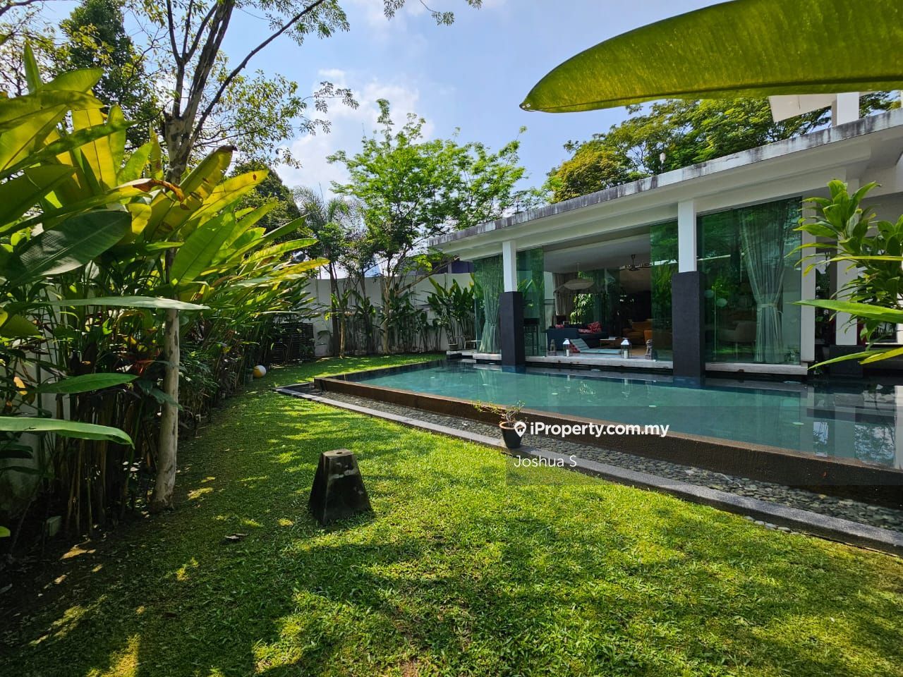 Bangsar Bungalow 4+1 bedrooms for sale | iProperty.com.my