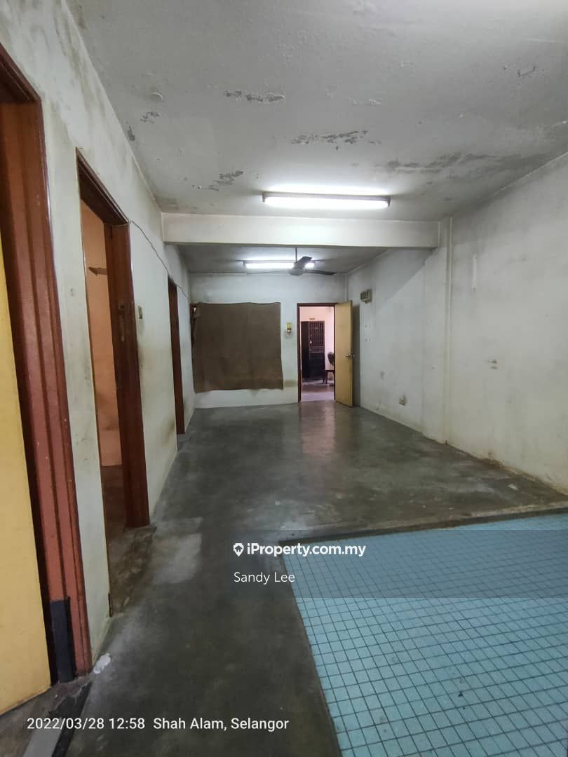 Pangsapuri Sri Nervillia Apartment 3 Bedrooms For Rent In Kota Kemuning Selangor Iproperty Com My