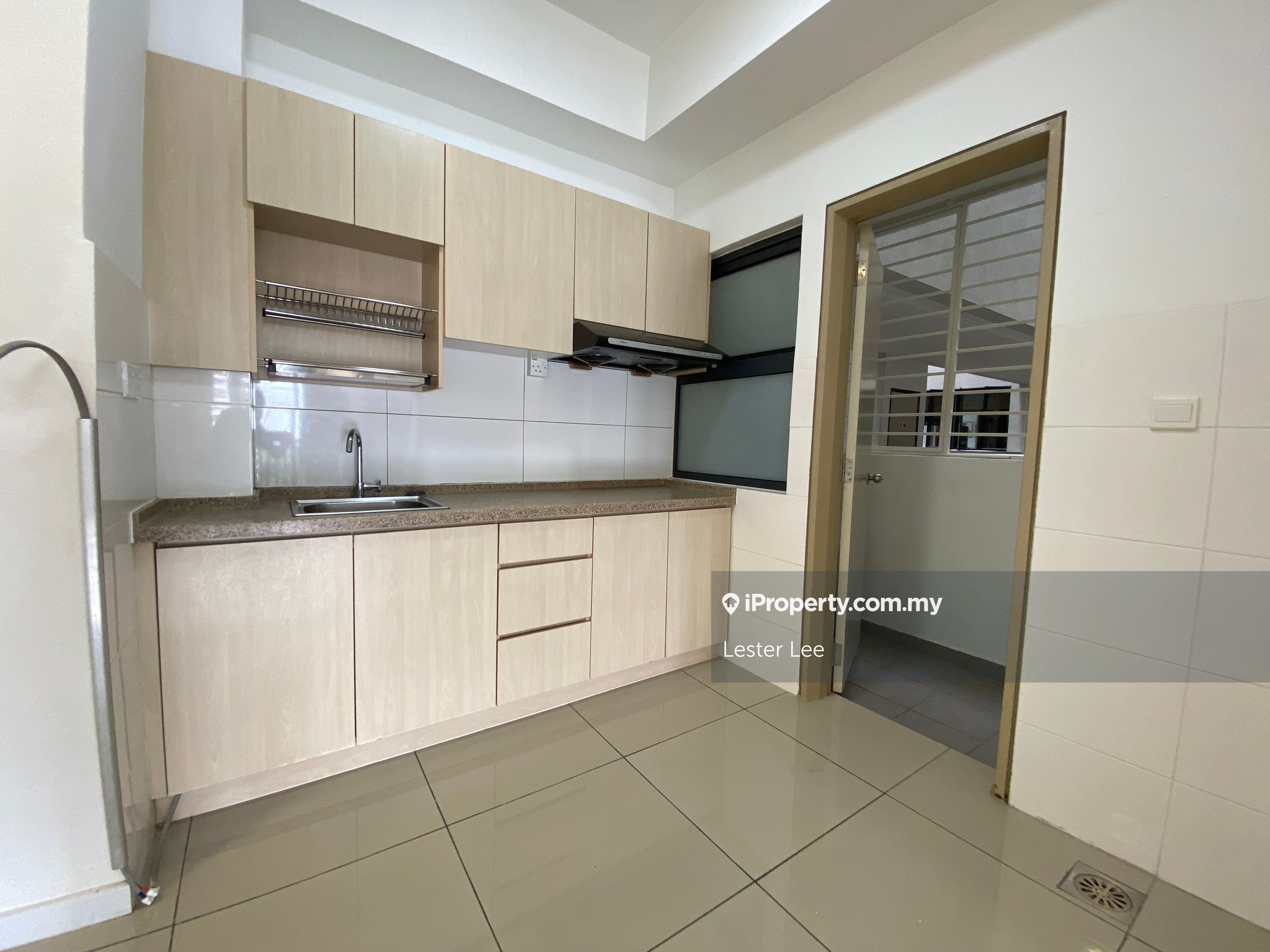 Suria Residence Intermediate Serviced Residence 3 bedrooms for sale in ...