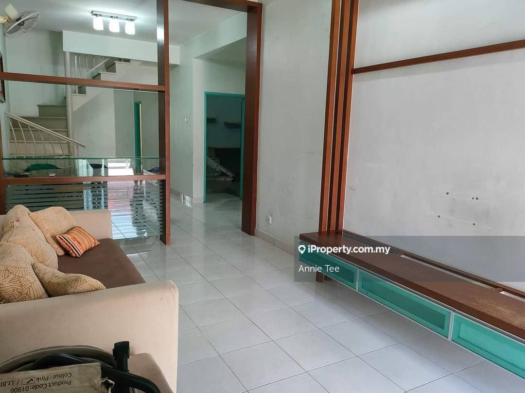 Taman Seri Austin , Johor Bahru 1.5sty Terrace/Link House 3 bedrooms