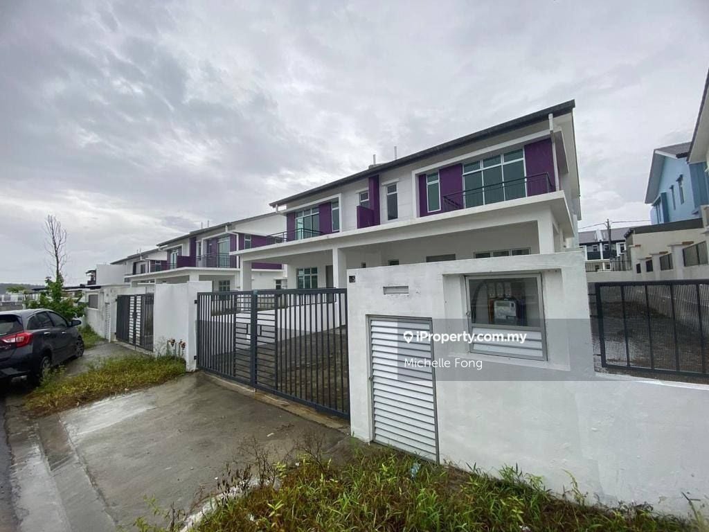 Lavender Taman Pulai Mutiara Skudai Intermediate Cluster House 4