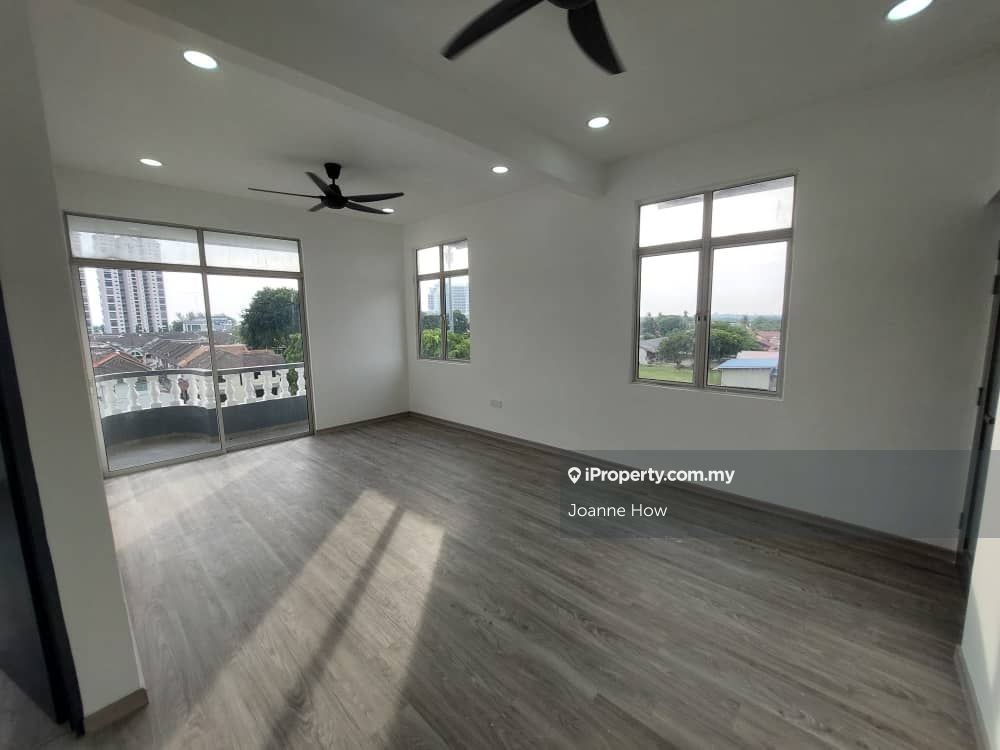 Langkawi Corner lot Flat 3 bedrooms for sale in Melaka Tengah, Melaka