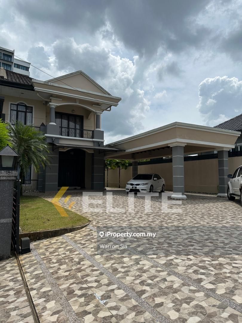 Kuching Semidetached House 5 bedrooms for sale