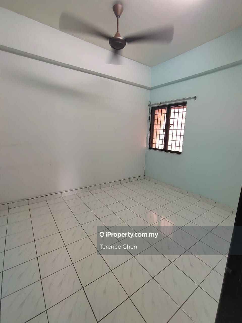 Sri Manja Court Intermediate Condominium 3 bedrooms for rent in Petaling Jaya, Selangor