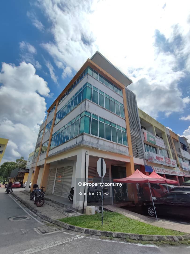 Kuching Shop for sale