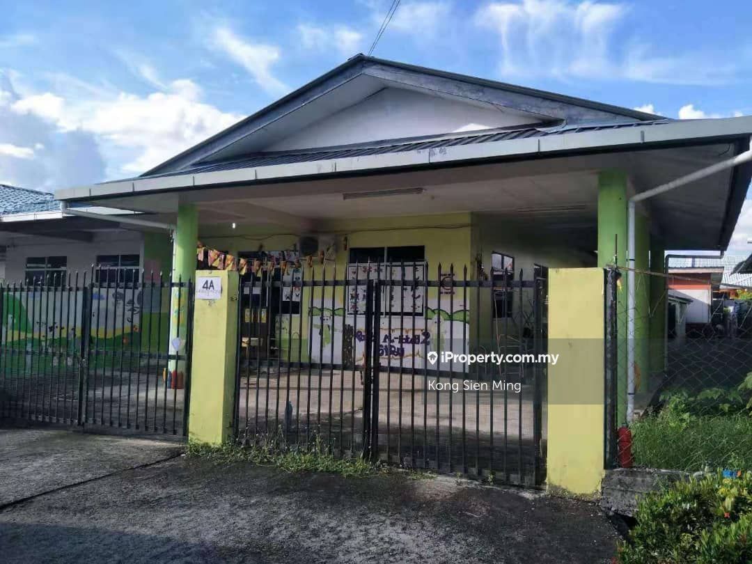 Permai Sibu End Lot Semi Detached House 4 Bedrooms For Sale Iproperty Com My