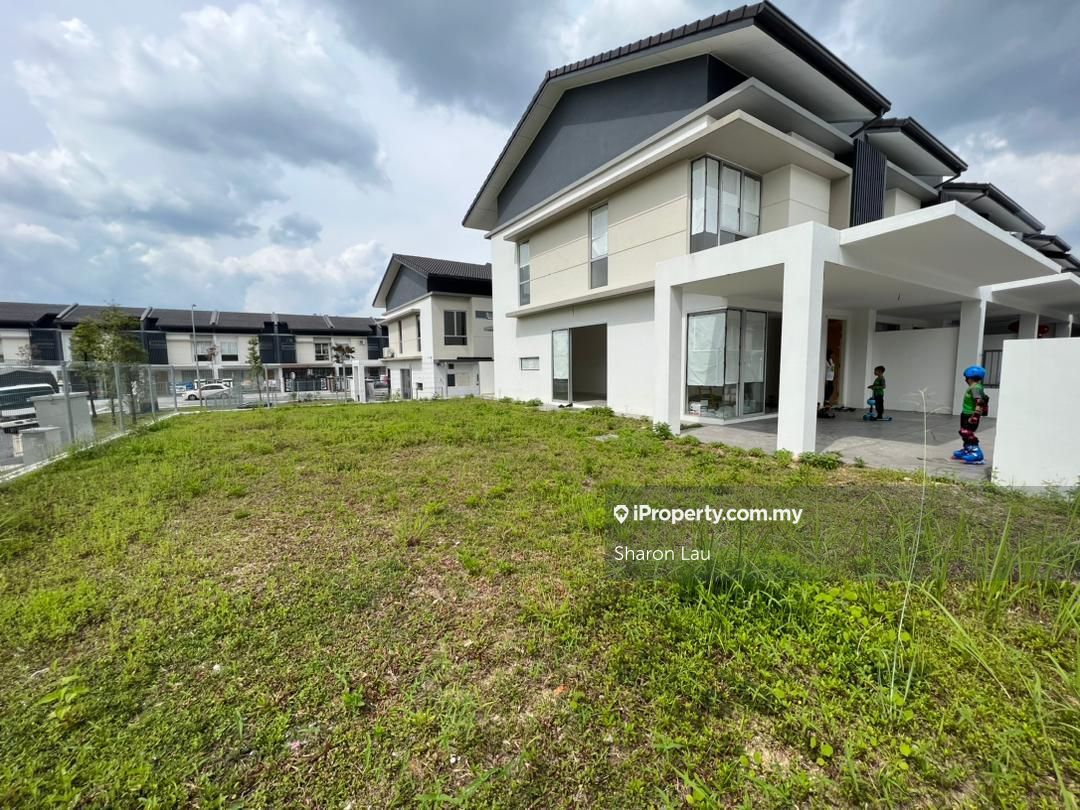 Kota Emerald, Rawang Corner lot 2sty Terrace/Link House 4 bedrooms for