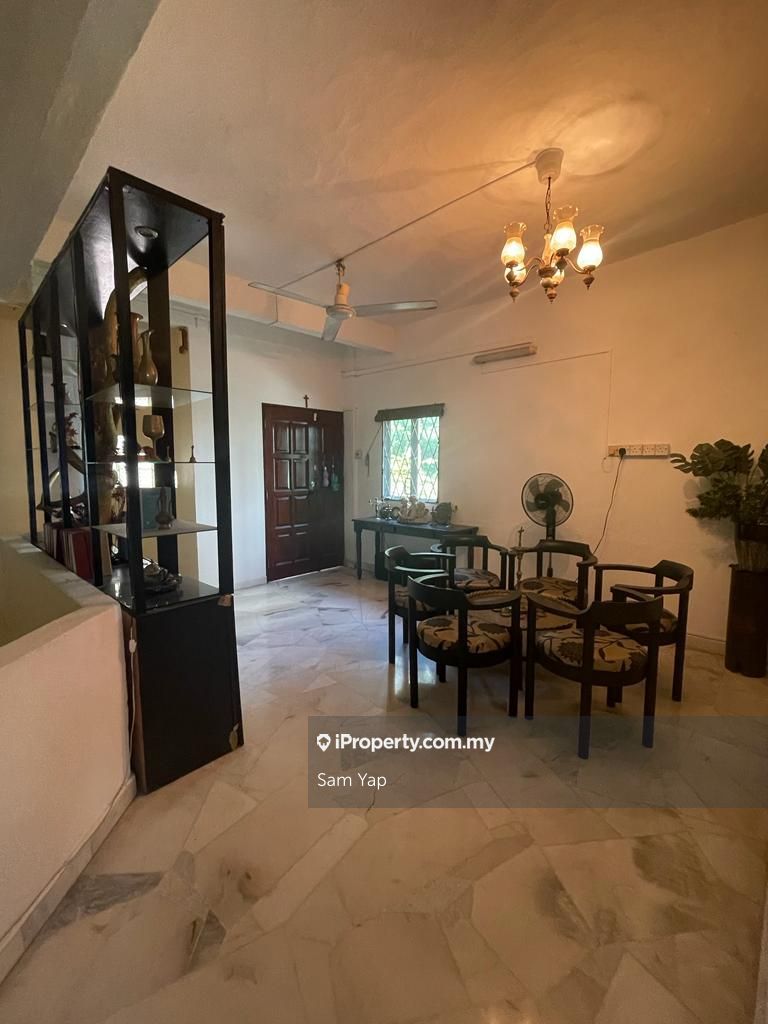 Taman Seputeh, Seputeh 3sty Terrace/Link House 5 bedrooms for sale