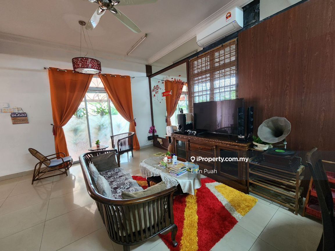 Taman Austin Perdana 2 storey house for Sale, Johor Bahru Corner lot 2