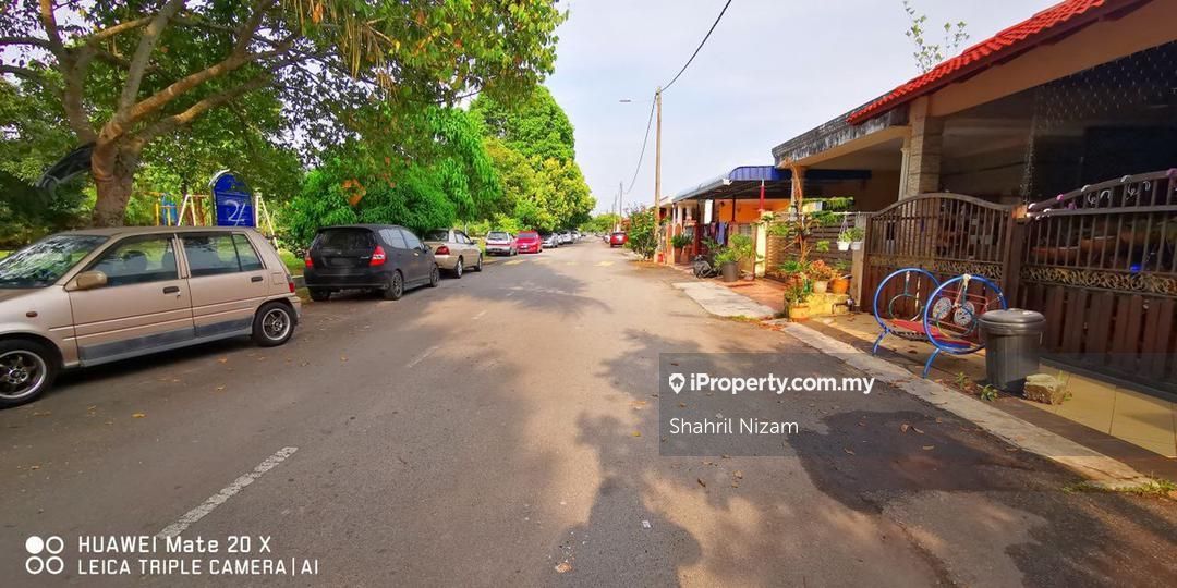 Klang Telok Panglima Garang Intermediate 1 Sty Terrace Link House 4 Bedrooms For Sale Iproperty Com My