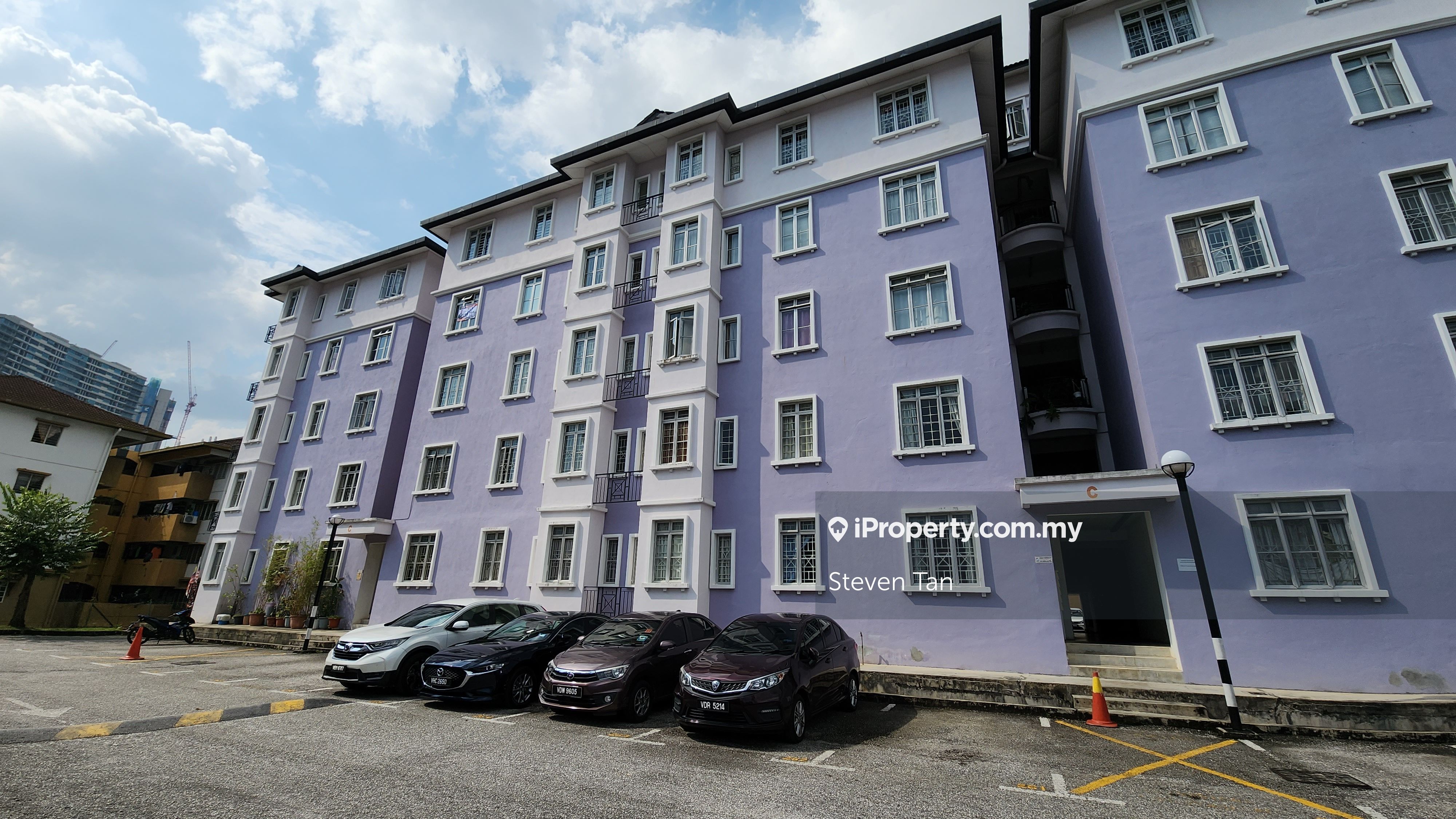 Sri Pinang Apartment Intermediate Apartment 3 bedrooms for rent in