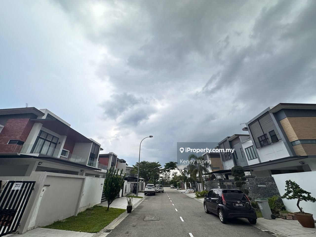 Taman Gaya Arista, Johor Bahru Intermediate Cluster House 4+1