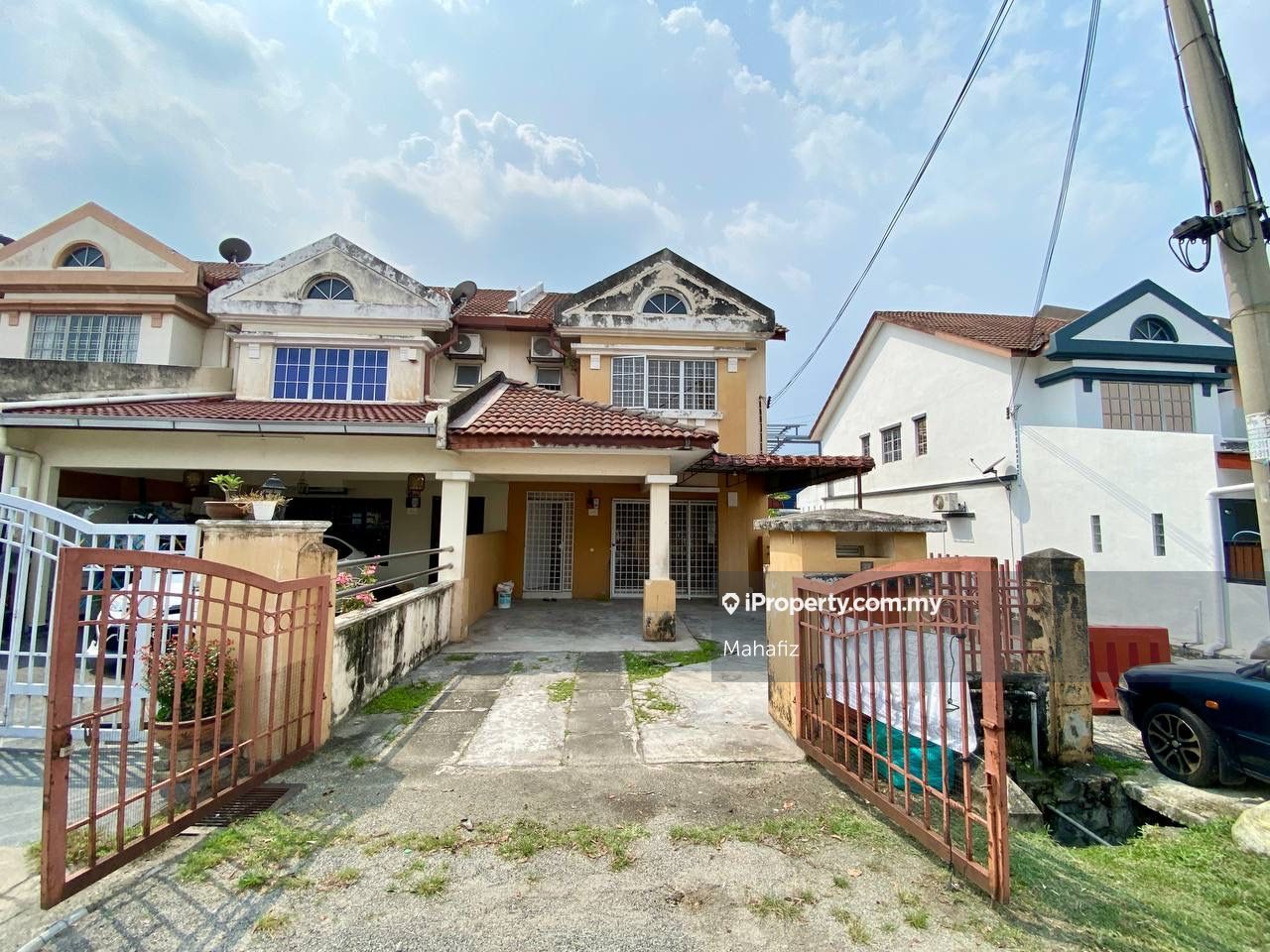 TAMAN PUTRA BUDIMAN, Balakong 2sty Terrace/Link House 4 bedrooms for
